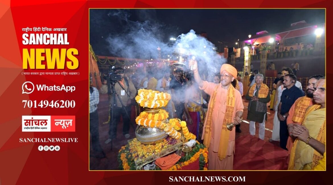 अयोध्या में भगवान राम और माता सीता के प्रतीकात्मक स्वरूपों का ‘राज्याभिषेक’ कर नौवें भव्य दीपोत्सव का उद्घाटन, देखें तस्वीरें