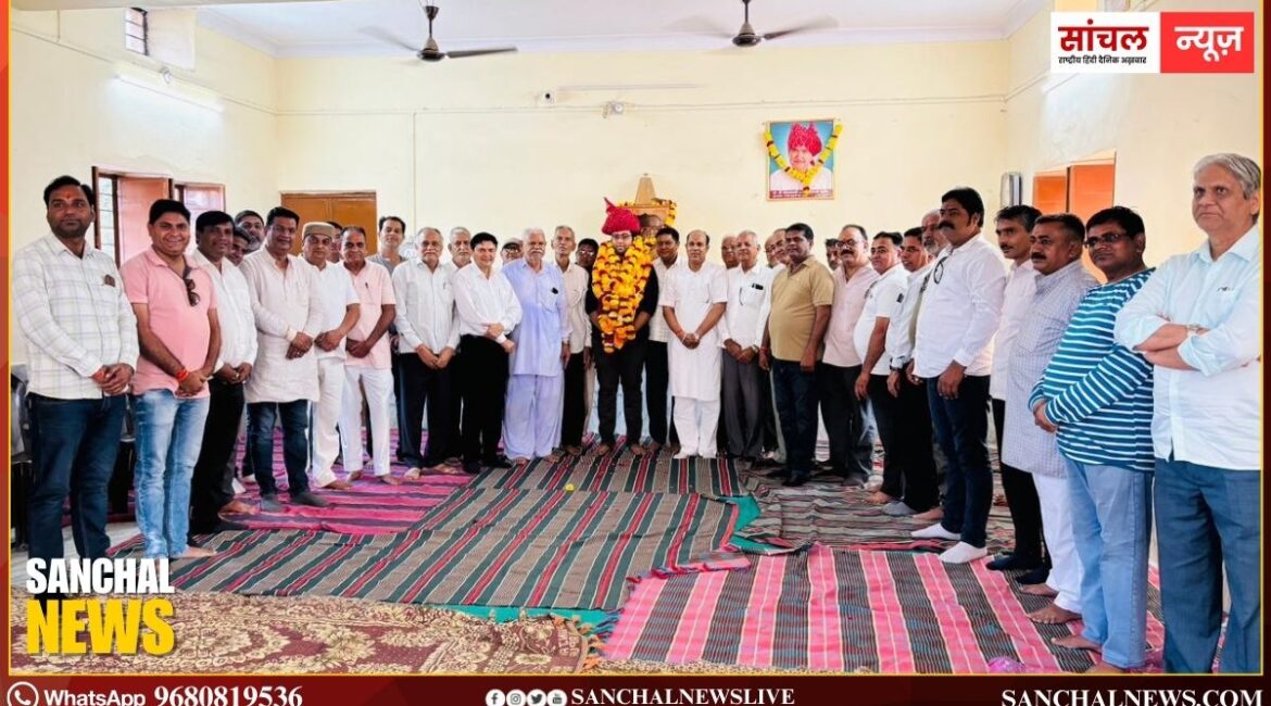 माली समाज सेवा संस्थान ने यूपीएससी में नव चयनित माली जयदीप गहलोत का स्वागत अभिनंदन किया माली समाज सेवा संस्थान ने यूपीएससी में नव चयनित माली जयदीप गहलोत का स्वागत अभिनंदन किया