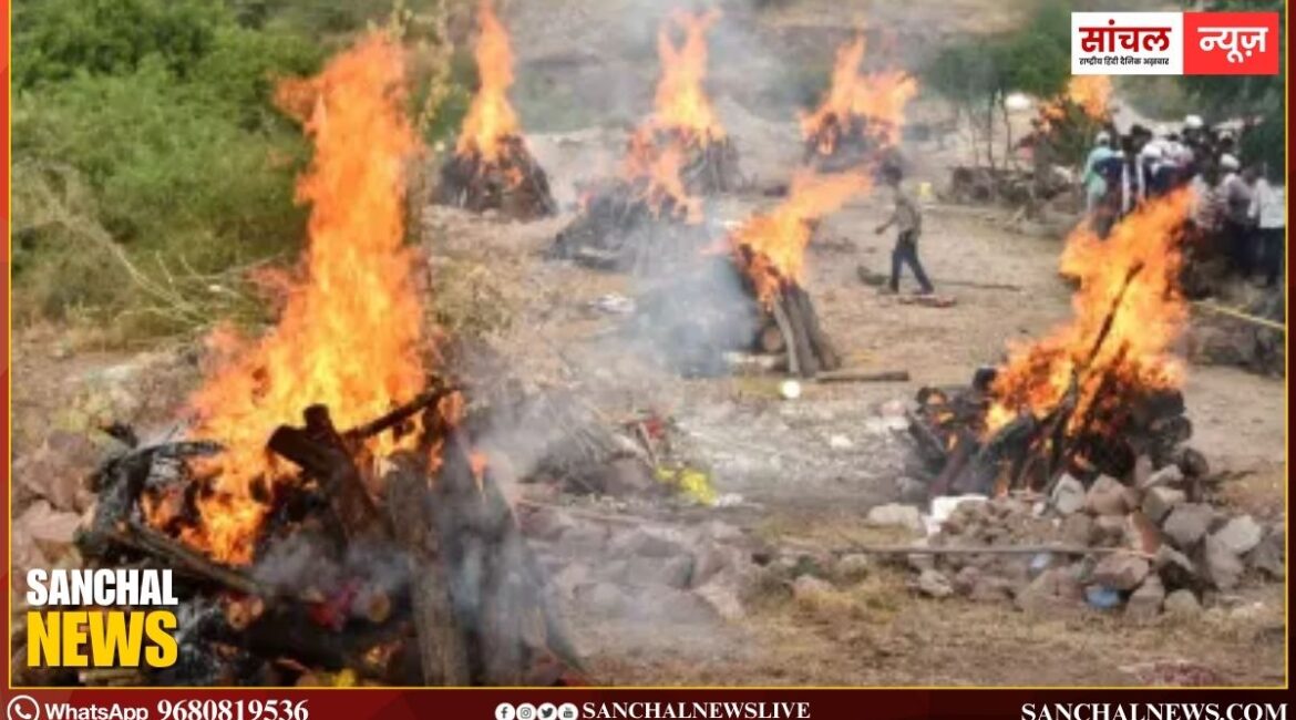 Jodhpur Expressway Accident: फलोदी में एक मोहल्ले से उठीं 12 अर्थियां, शोक में डूबा माली समाज, लोगों ने नम आंखों से दी विदाई