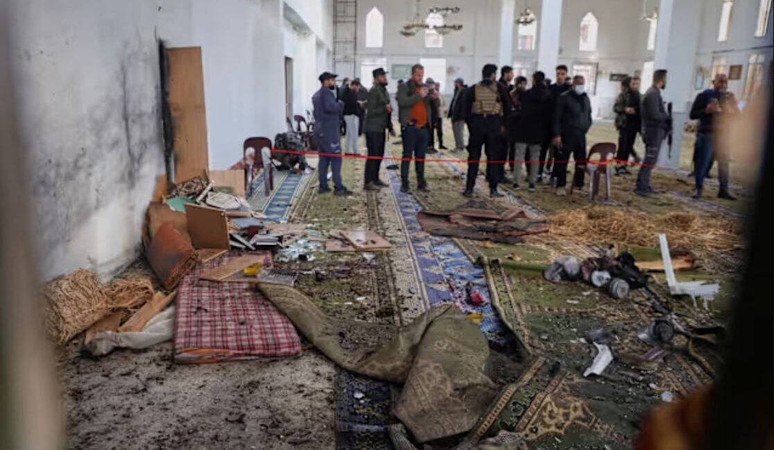 सीरिया; जुमे की नमाज के दौरान मस्जिद में ब्लास्ट, 8 की मौत, 21 अन्य लोग घायल, जांच में जुटा सुरक्षाबल