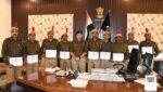 जिला पुलिस अधीक्षक द्वारा सर्किल स्तर पर सर्वोत्तम कार्यों वाले कांस्टेबल को बेस्ट कांस्टेबल ऑफ़ मंथ का अवार्ड