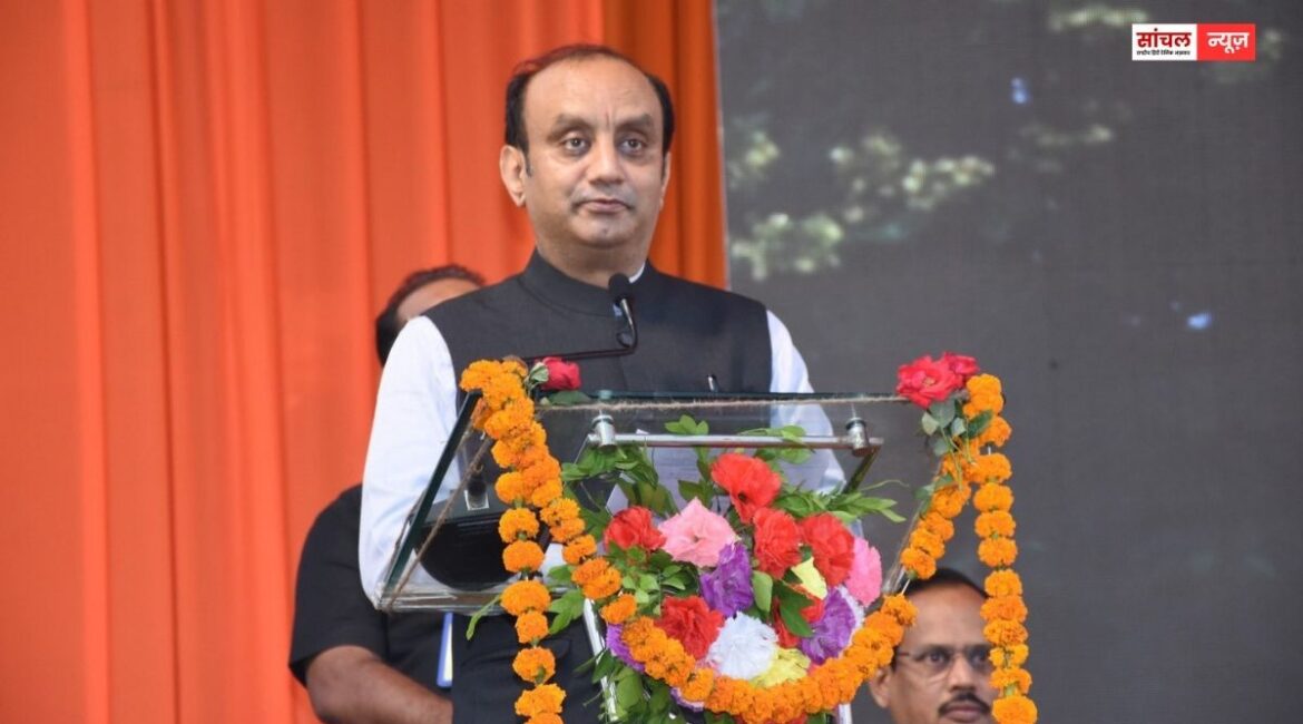 भाजपा सांसद सुधांशु त्रिवेदी का राहुल गांधी और कांग्रेस पार्टी पर निशाना, ‘राहुल गांधी भारत विरोध के स्थायी प्रतिनिधि’