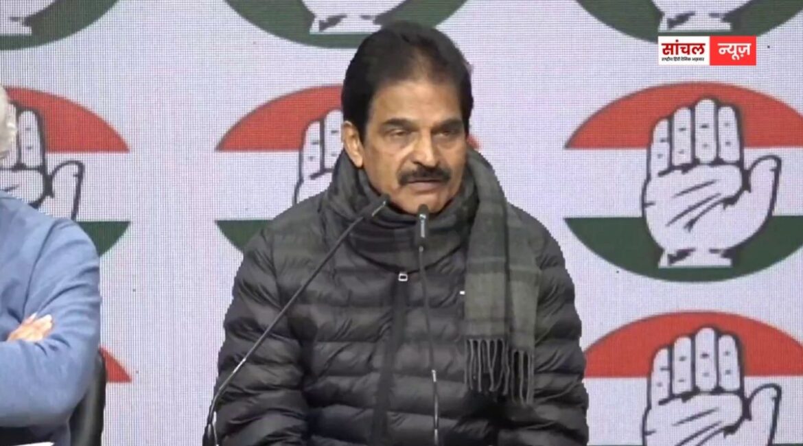 मनरेगा बचाओ आंदोलन: संसद से पंचायत तक होगा कांग्रेस का संग्राम, कांग्रेस महासचिव ने केंद्र को दी चेतावनी मनरेगा बचाओ आंदोलन: संसद से पंचायत तक होगा कांग्रेस का संग्राम, कांग्रेस महासचिव ने केंद्र को दी चेतावनी