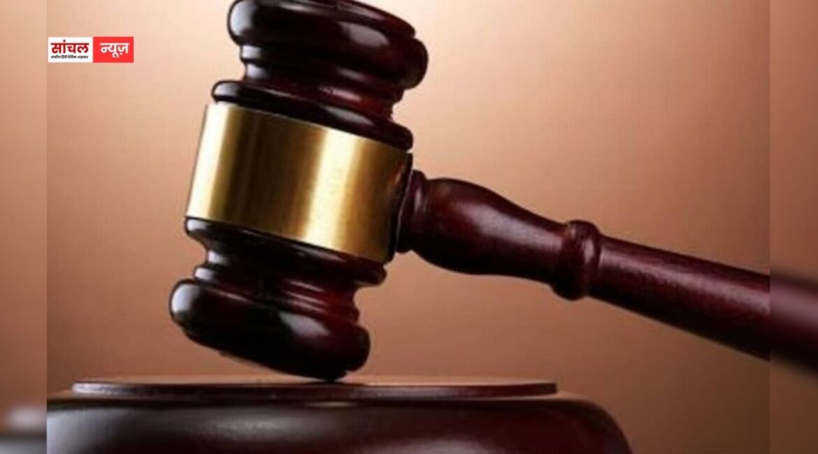 गिरफ्तार आरोपी के साथ फोटो खिंचवाना पुलिस को पड़ेगा भारी, सरकार को नोटिस, राजस्थान हाई कोर्ट ने जारी किये कड़े निर्देश गिरफ्तार आरोपी के साथ फोटो खिंचवाना पुलिस को पड़ेगा भारी, सरकार को नोटिस, राजस्थान हाई कोर्ट ने जारी किये कड़े निर्देश