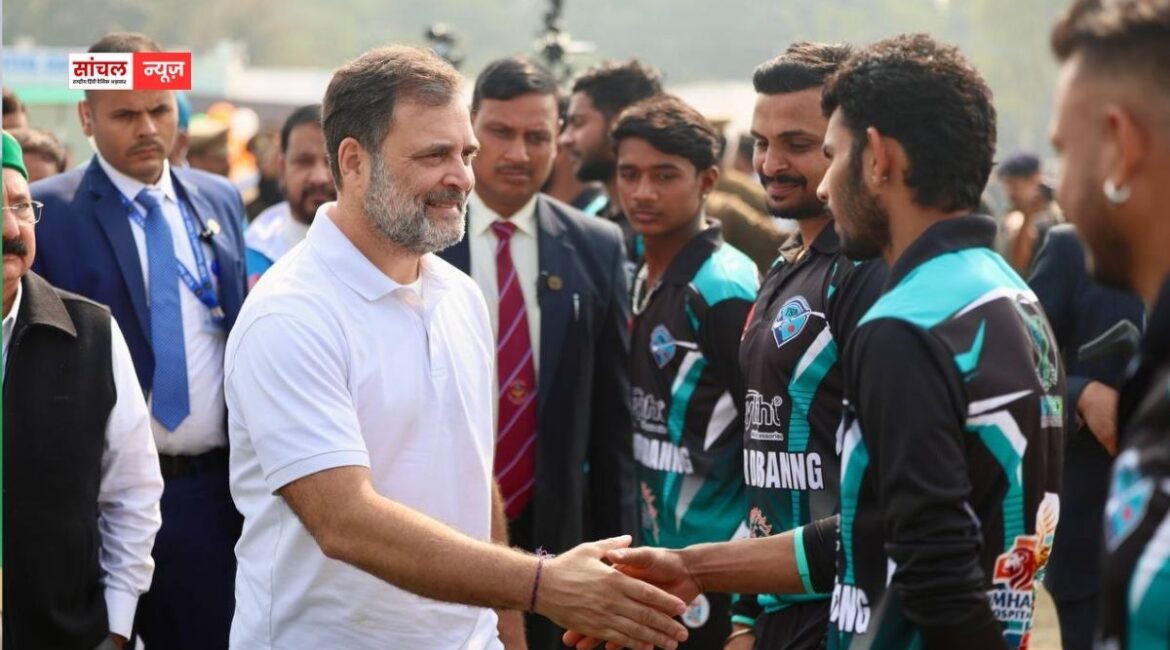 राहुल गांधी को रायबरेली में मिली दादा फिरोज गांधी की अमानत, मां को लाइसेंस की भेजी तस्वीर राहुल गांधी को रायबरेली में मिली दादा फिरोज गांधी की अमानत, मां को लाइसेंस की भेजी तस्वीर