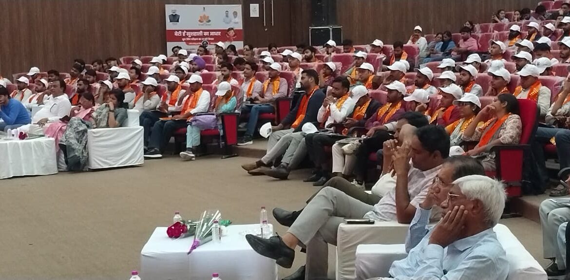 प्रधानमंत्री श्री नरेंद्र मोदी ने प्रदेश को दी 16 हजार 686 करोड़ रुपये की विकास परियोजनाओं की सौगात प्रधानमंत्री श्री नरेंद्र मोदी ने प्रदेश को दी 16 हजार 686 करोड़ रुपये की विकास परियोजनाओं की सौगात