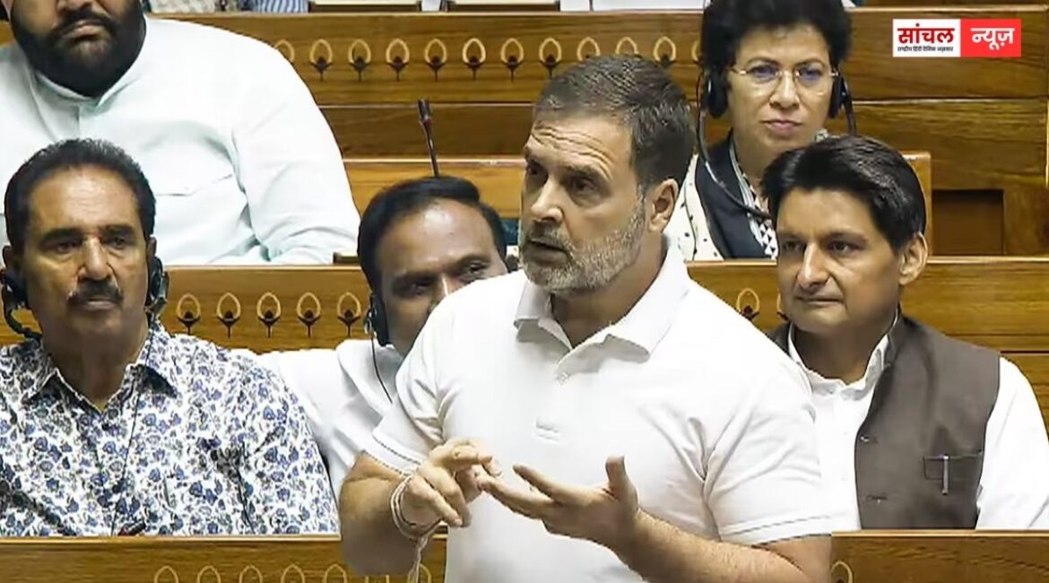 पूर्व आर्मी चीफ नरवणे की किताब में लिखा हुआ ‘जब चीनी टैंक डोकलाम के करीब थे,तब PM मोदी-राजनाथ ने….? राहुल गांधी का बड़ा आरोप पूर्व आर्मी चीफ नरवणे की किताब में लिखा हुआ ‘जब चीनी टैंक डोकलाम के करीब थे,तब PM मोदी-राजनाथ ने….? राहुल गांधी का बड़ा आरोप